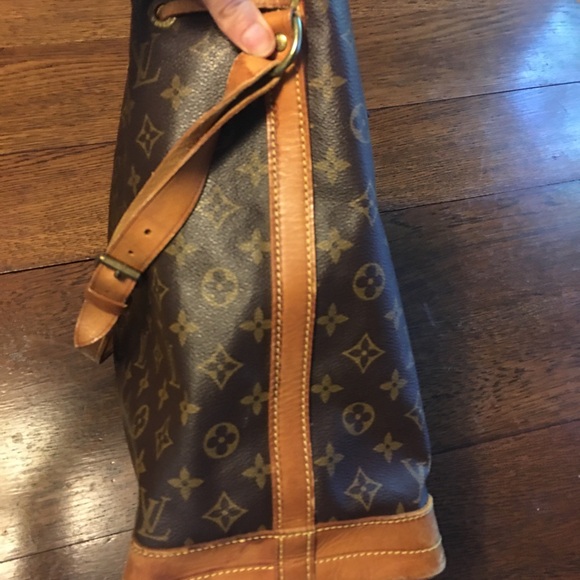 Louis Vuitton Noe - Picture 8 of 16